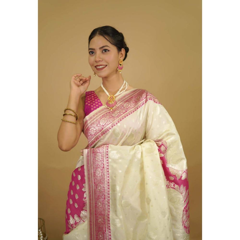 Isadora Life Womens Woven Zari Cream Pre-Draped Saree with Unstitched Blouse