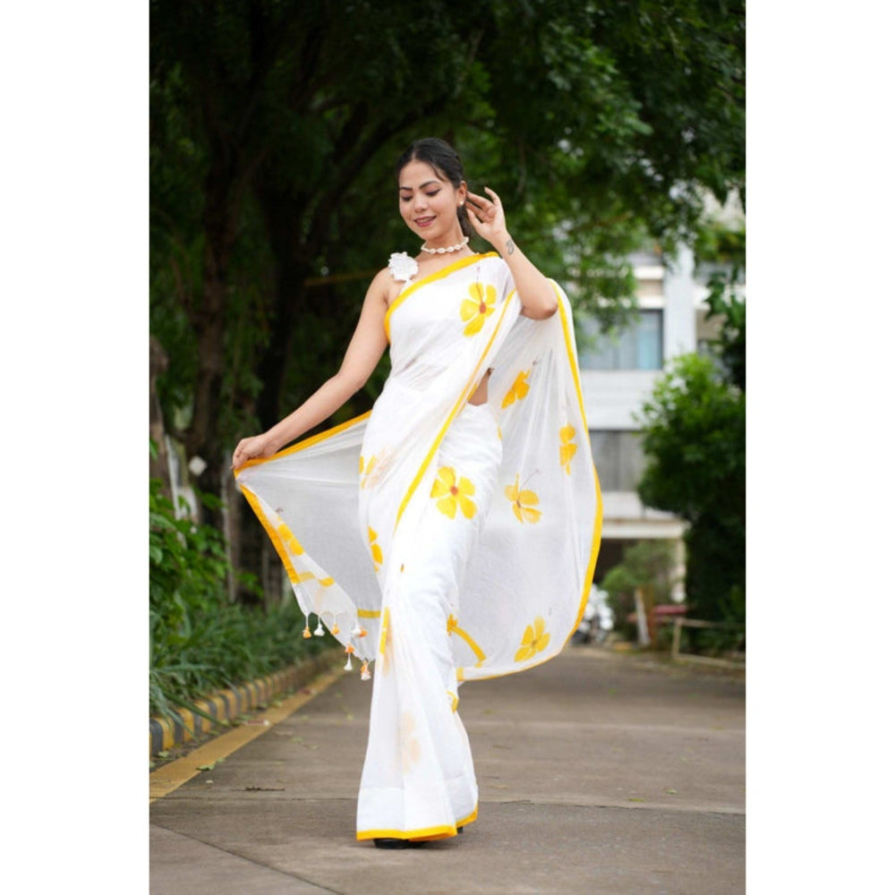 Isadora Life Womens Floral Printed White Pre-Draped Saree with Unstitched Blouse