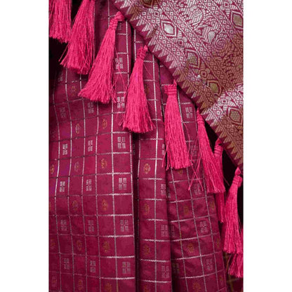 Isadora Life Womens Checks Tassels Pink Pre-Draped Saree with Unstitched Blouse