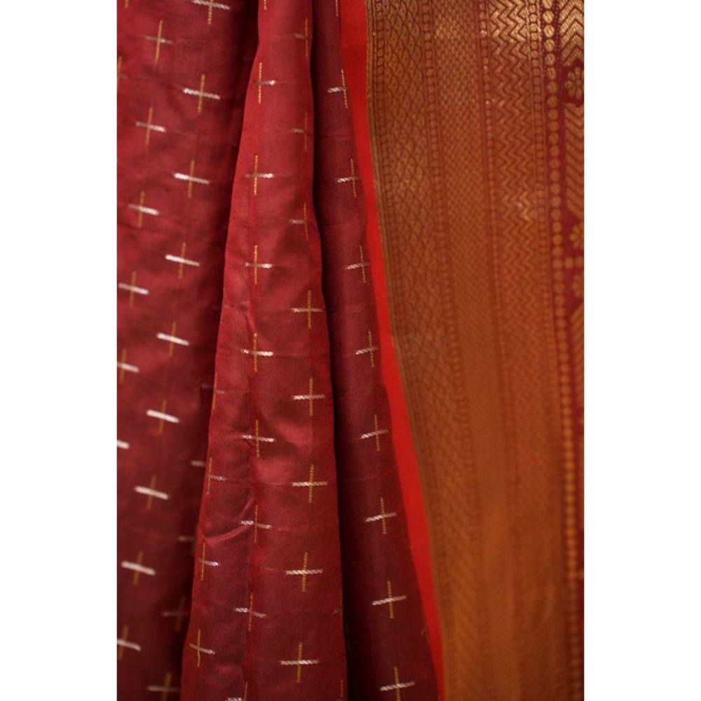 Isadora Life Womens Woven Zari Red Pre-Draped Saree with Unstitched Blouse
