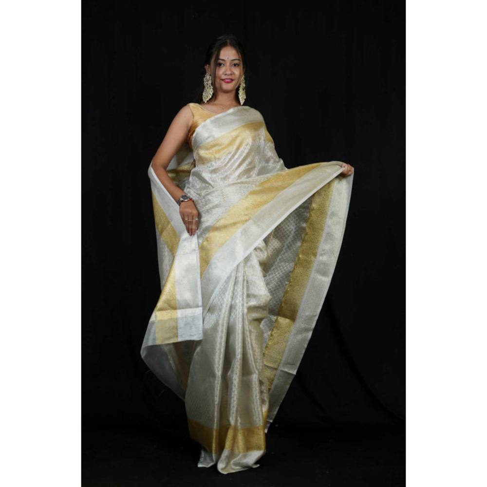 Isadora Life Womens Woven Zari Off White Pre-Draped Saree with Unstitched Blouse