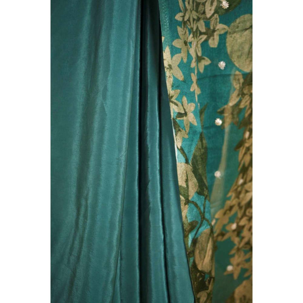 Isadora Life Womens Floral Printed Green Pre-Draped Saree with Unstitched Blouse