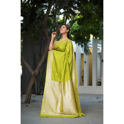 Isadora Life Banarasi Mashru Silk Saree with Unstitched Blouse