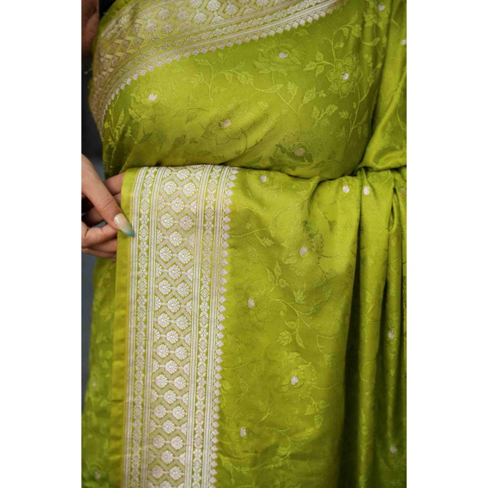 Isadora Life Banarasi Mashru Silk Saree with Unstitched Blouse