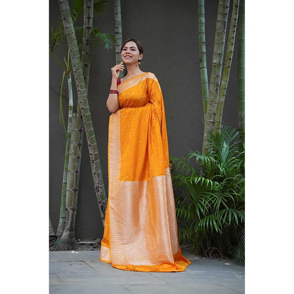 Isadora Life Banarasi Soft Silk Pre Drape Saree with Unstitched Blouse with Unstitched