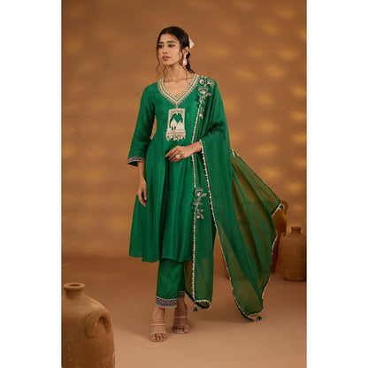 ISHA GUPTA TAYAL Green Raj Mahal Kurta and Pant with Dupatta