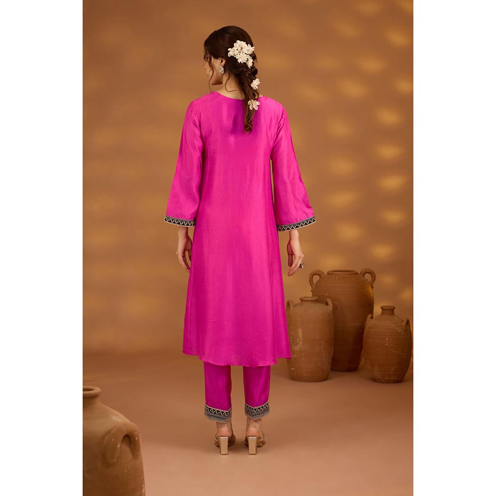 ISHA GUPTA TAYAL Pink Gulabi Kamal Kurta and Pant with Dupatta