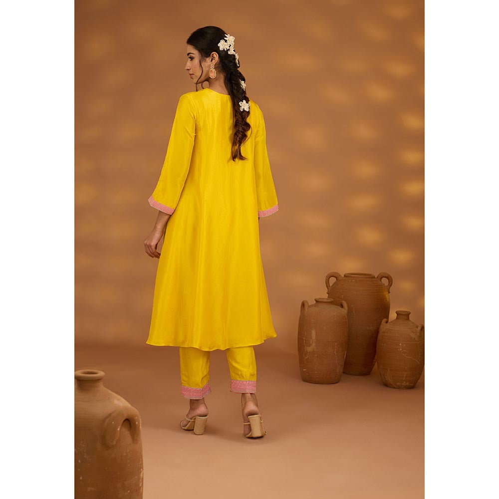 ISHA GUPTA TAYAL Yellow Nandi Kamal Kurta and Pant with Dupatta