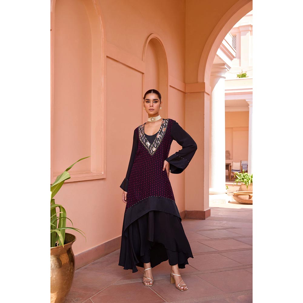 ISHA GUPTA TAYAL Black Kavya Kurta and Pant