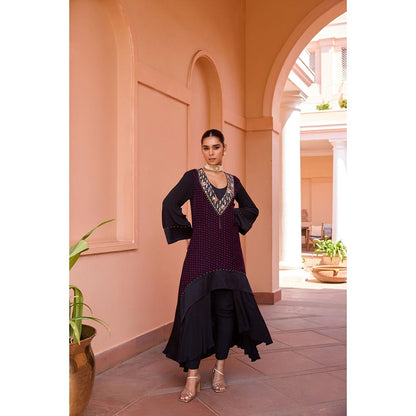 ISHA GUPTA TAYAL Black Kavya Kurta and Pant
