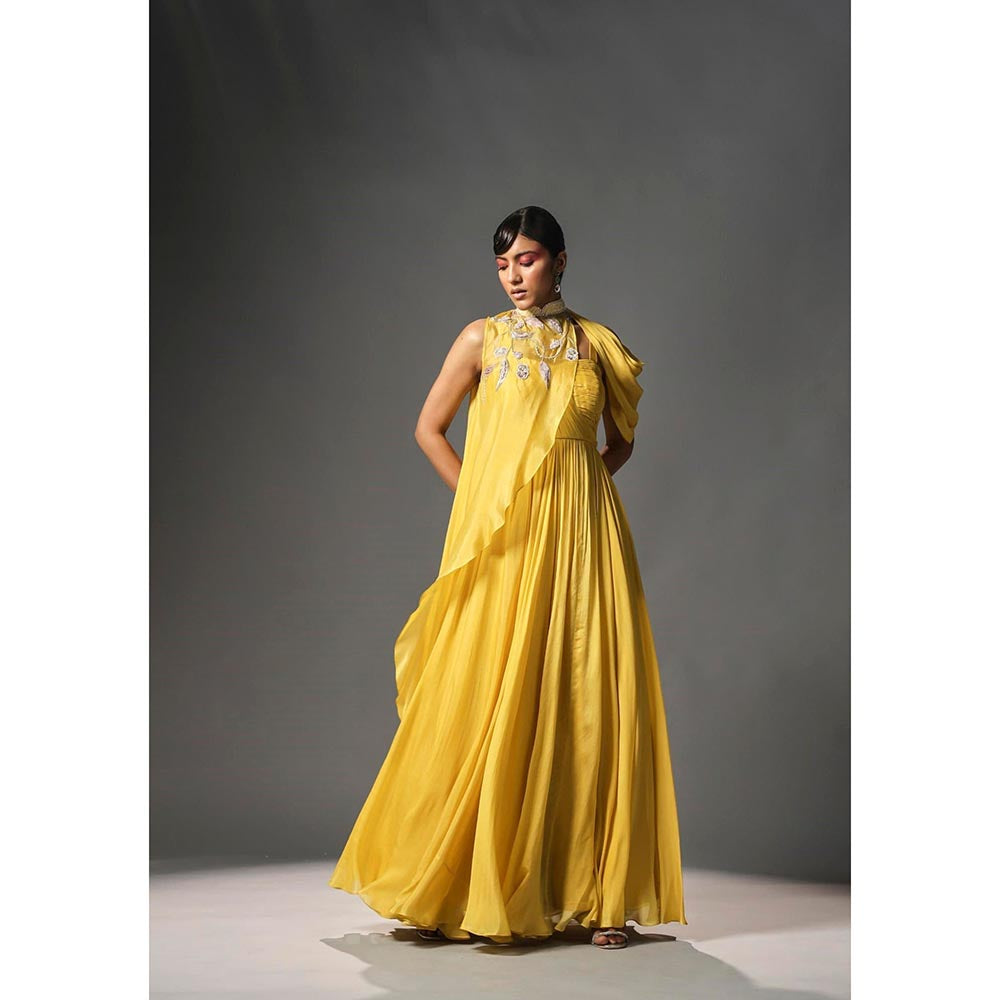 ISHA GUPTA TAYAL Daffodil drape Anarkali set With Cape