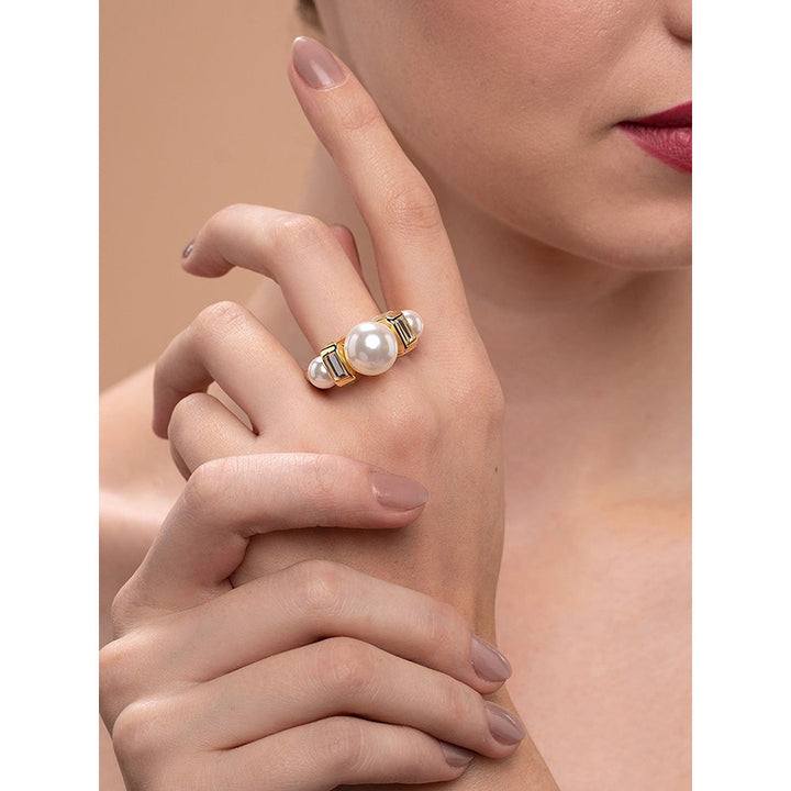 Isharya Amara Mirror Pearl Ring in 18kt Gold Plated