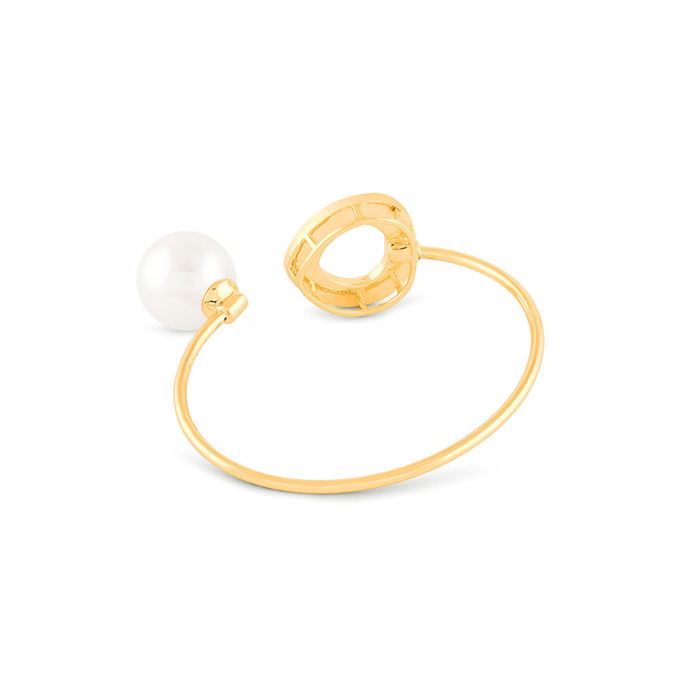 Isharya Essential Pearl Mirror Bracelet In 18Kt Gold Plated