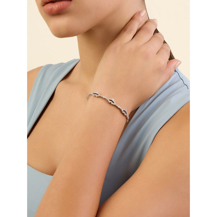 Isharya Silver Lips Bracelet In Rhodium Plated