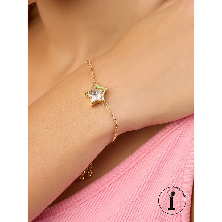 Isharya Star Bracelet In 18Kt Gold Plated