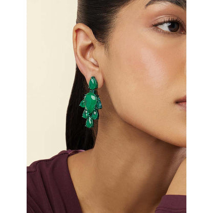 Isharya Emerald Luxe Dangler Earrings In Rhodium Plating - Green