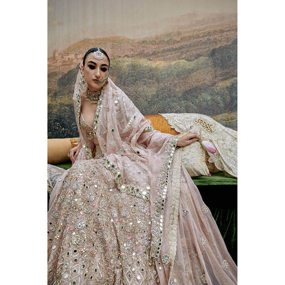 ITRH Rang De Gulaab Lehenga Blouse with Dupatta and Veil (Set of 4)