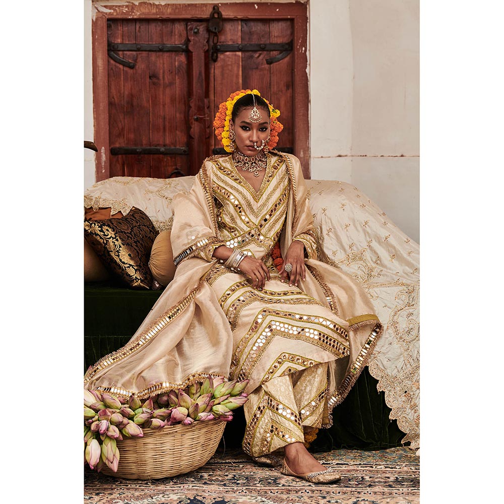 ITRH Cream Chaand Kurta with Pant and Dupatta (Set of 3)