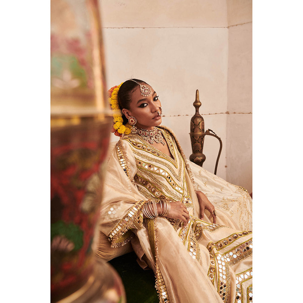 ITRH Cream Chaand Kurta with Pant and Dupatta (Set of 3)