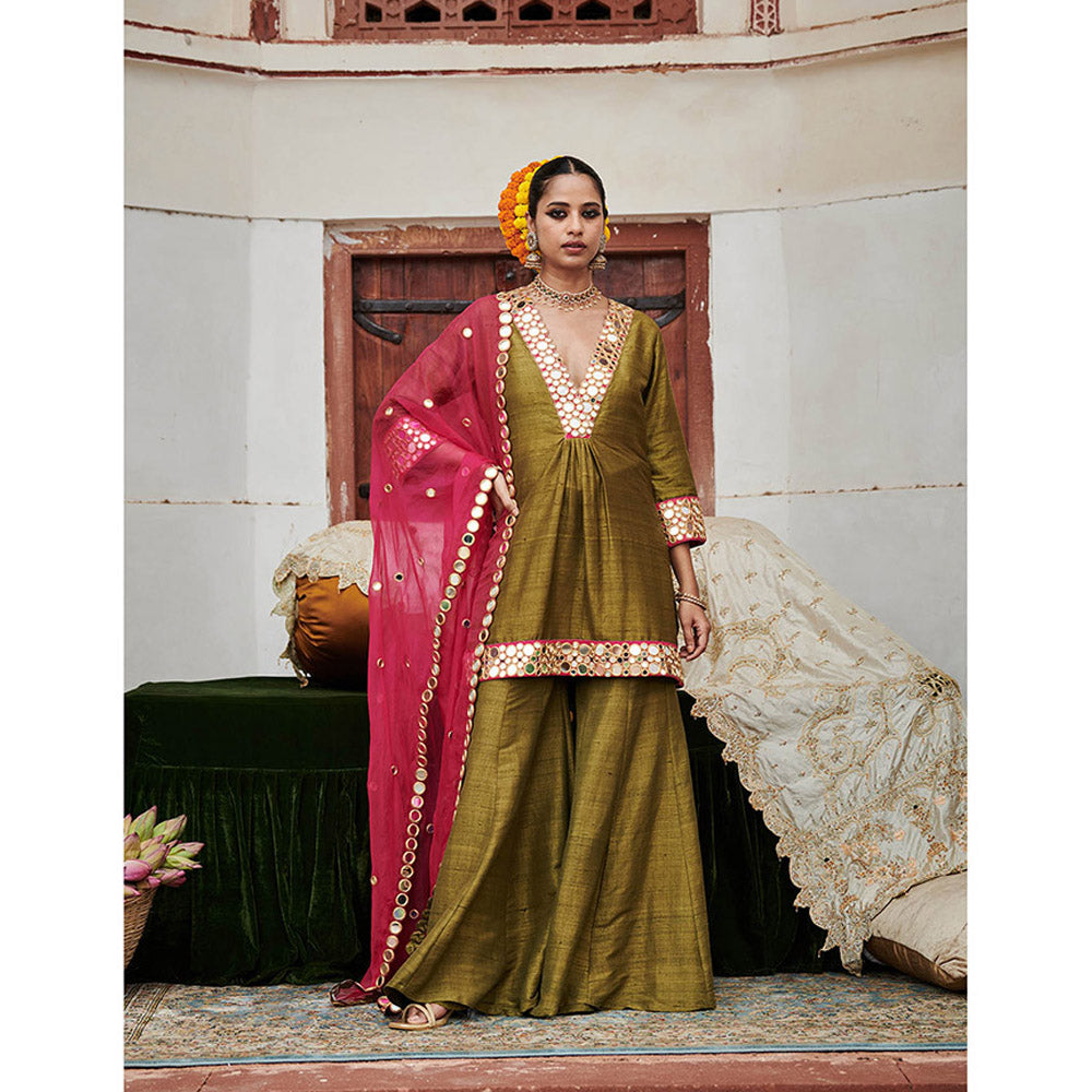 ITRH Green Sheesh Harit Kurti with Sharara and Dupatta (Set of 3)