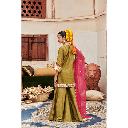 ITRH Green Sheesh Harit Kurti with Sharara and Dupatta (Set of 3)