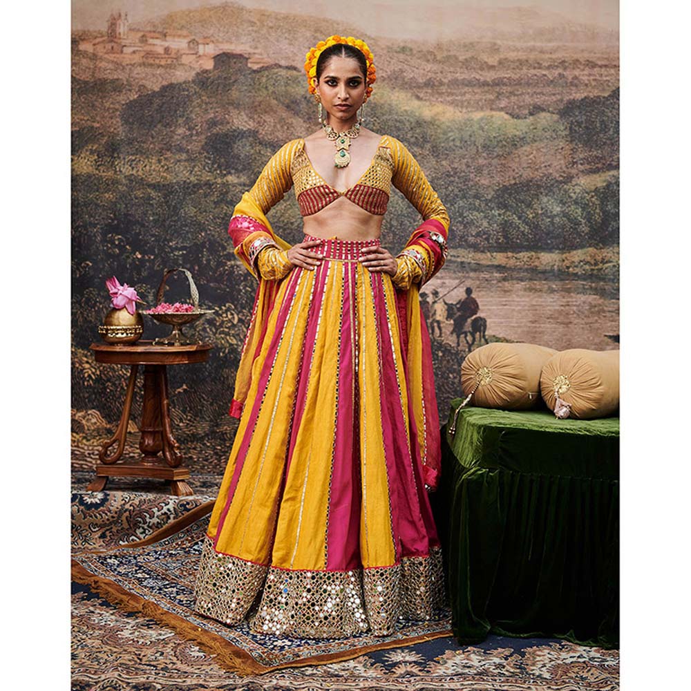 ITRH Padma Peet Lehenga with Blouse and Dupatta (Set of 3)