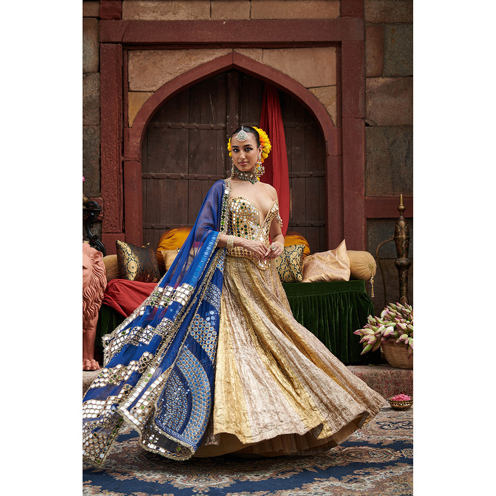 ITRH Chandi- Sona Stripes Lampi Lehenga with Blouse and Dupatta (Set of 3)