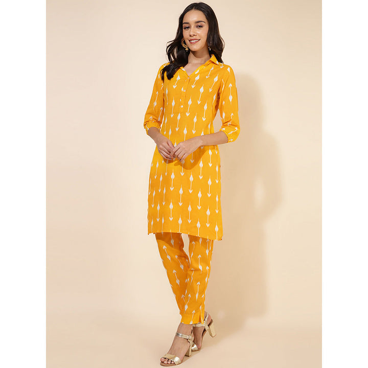 Janasya Yellow Cotton Ikkat Printed Kurta with Pant (Set of 2)