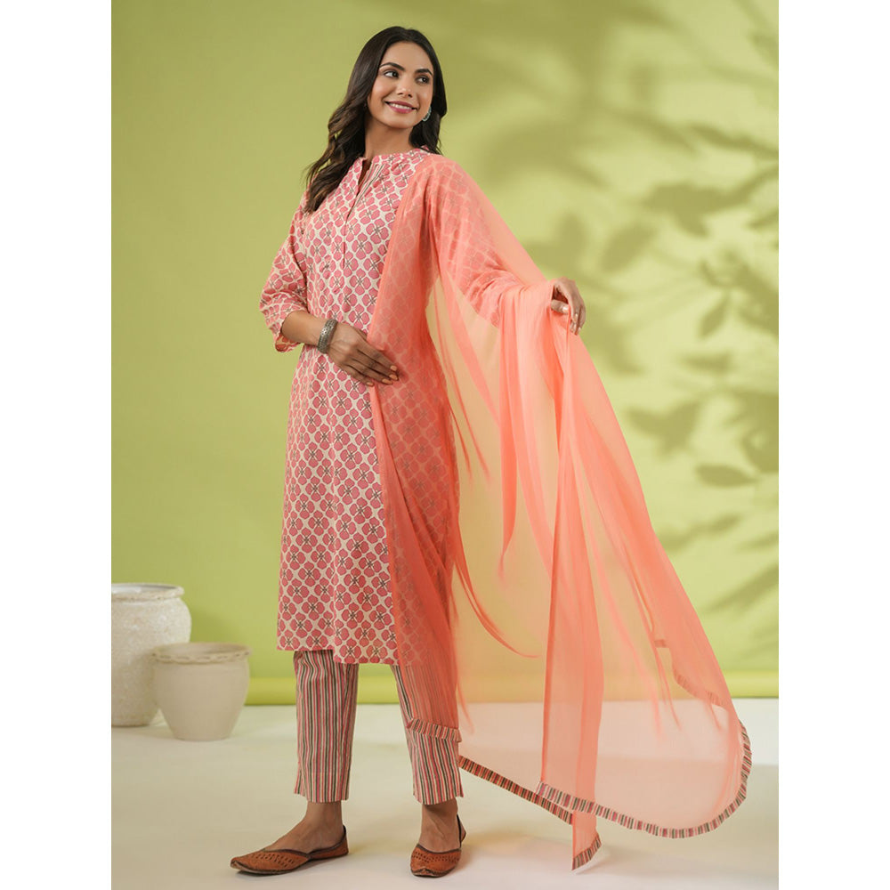 Janasya Womens Peach Cotton Floral Regular Kurta with Pant and Dupatta (Set of 3)