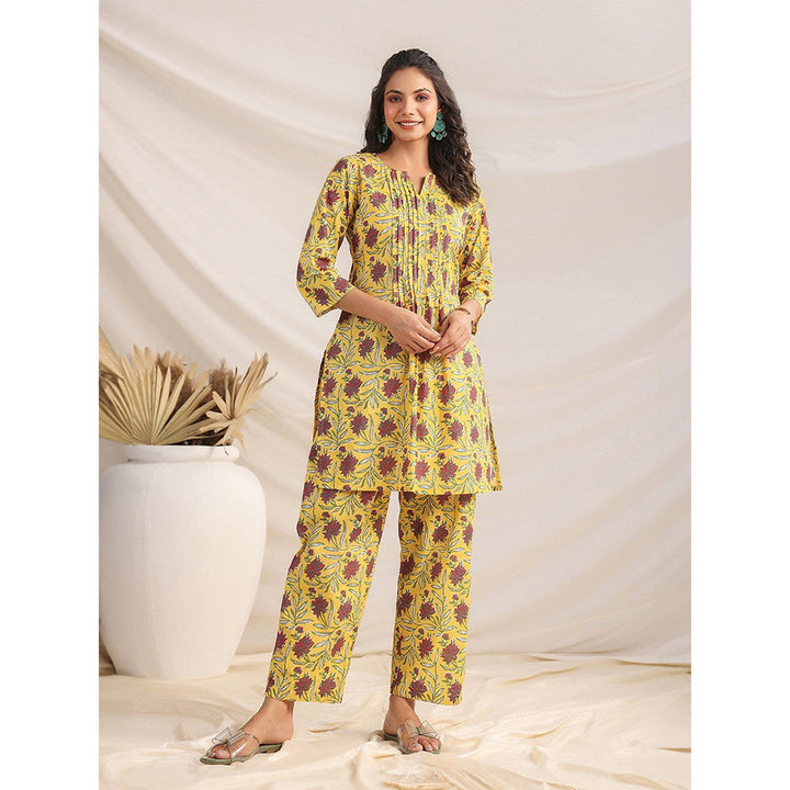 Janasya Womens Yellow Cotton Floral Pleated Co-Ord (Set of 2)