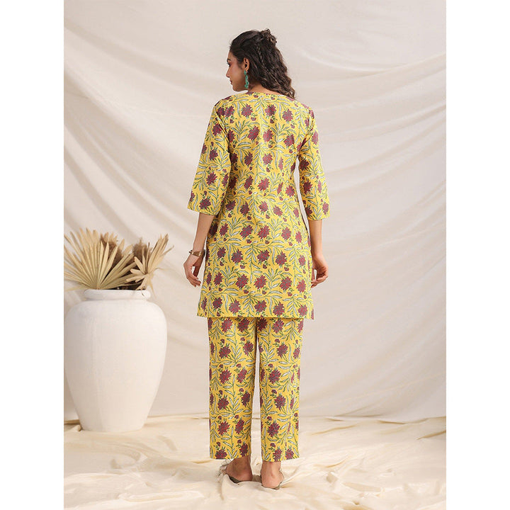 Janasya Womens Yellow Cotton Floral Pleated Co-Ord (Set of 2)