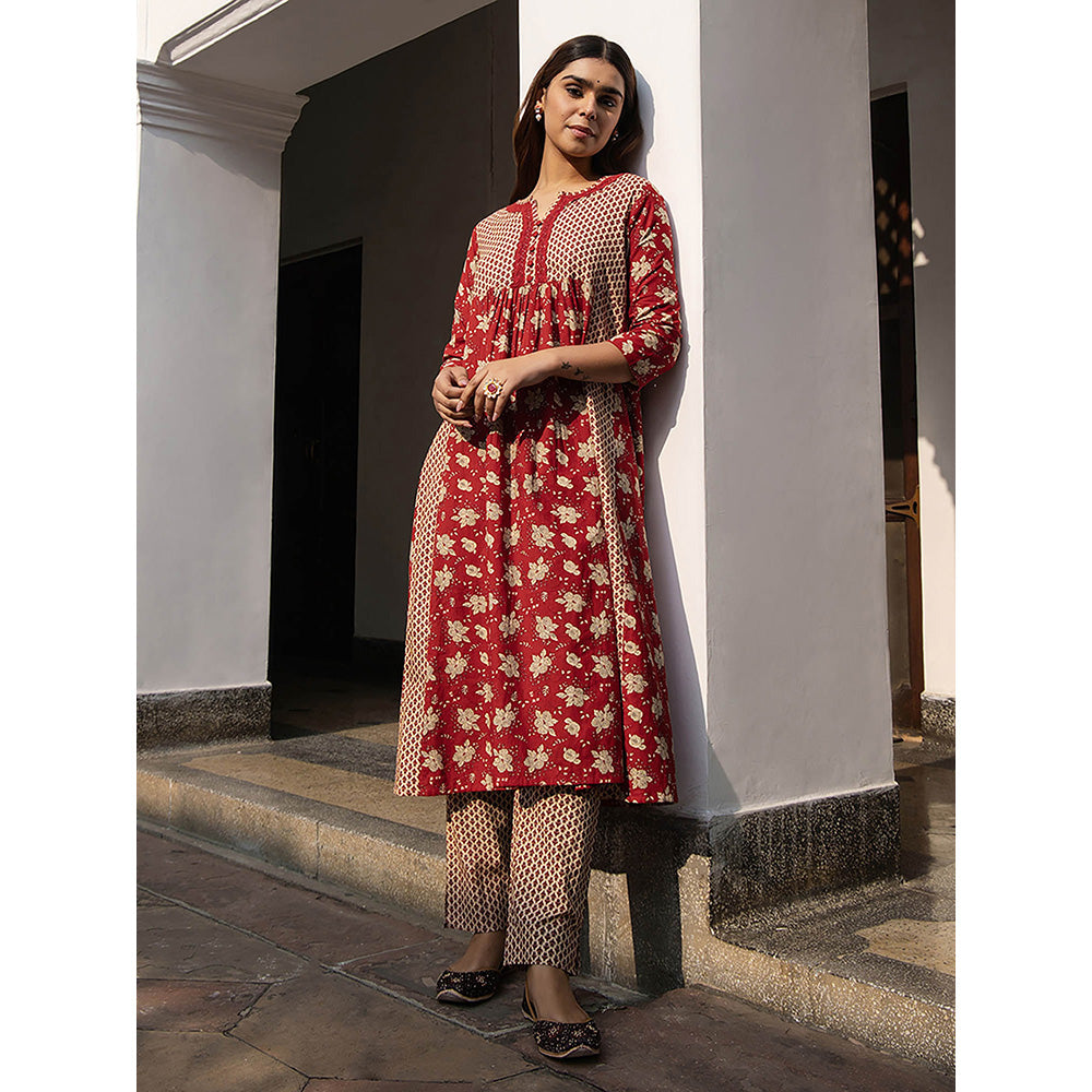 Janasya Women Red Floral Printed Kurta with Pant (Set of 2)