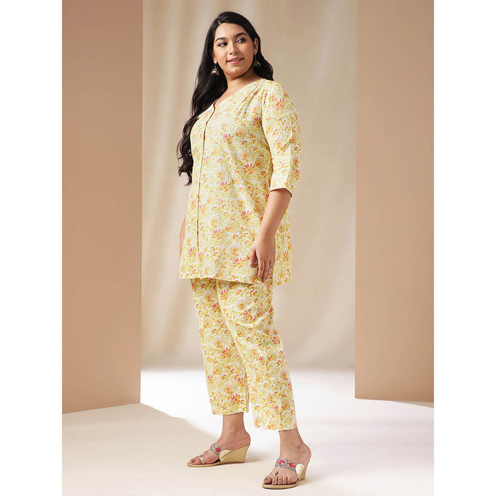 Janasya Women Plus Size Off White Floral Printed Tunic with Pant (Set of 2)