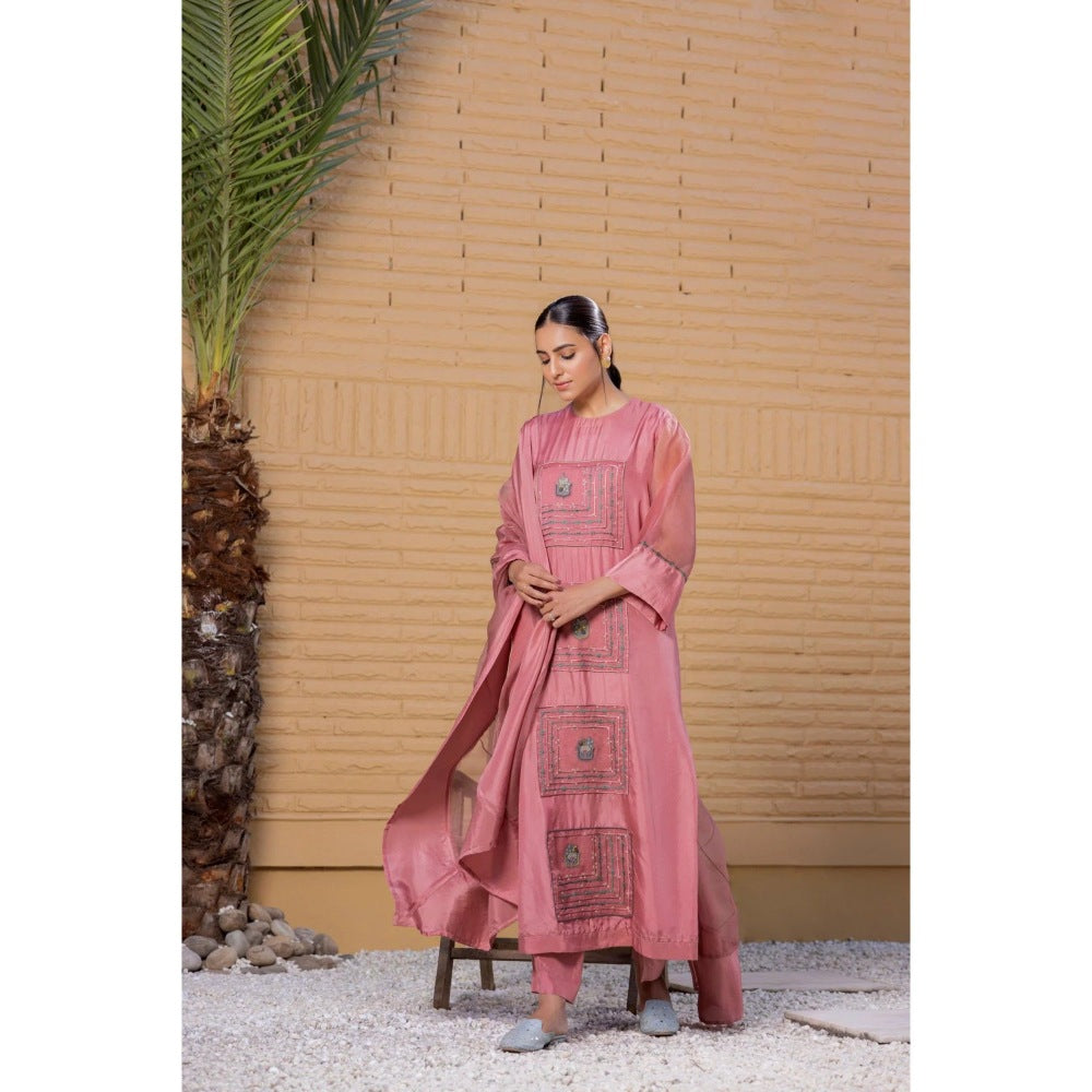 Janki India Mauve Silk Kurta with Pant and Dupatta (Set of 3)