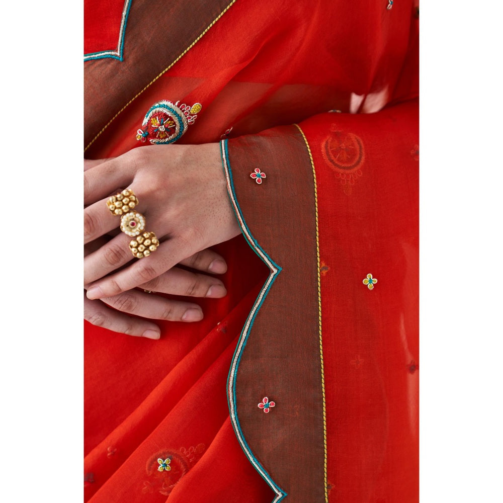 Janki India Orange Scallop Border Embroidered Saree and Petticoat Without Blouse