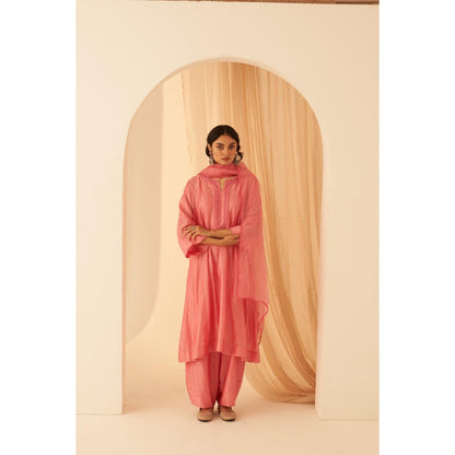 Janki India Pastel Pink Kurta with Pant and Dupatta with Slip (Set of 4)