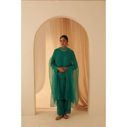 Janki India Ocean Turquoise Chanderi Pintuck Pleats Kurta with Pant and Dupatta (Set of 3)