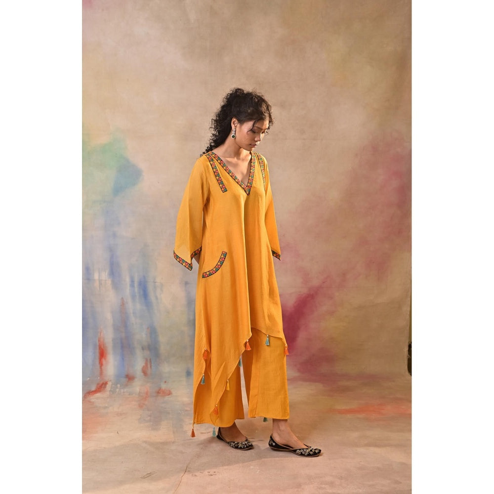 Jasashi Yellow Embroidered Kurta with Pant (Set of 2)