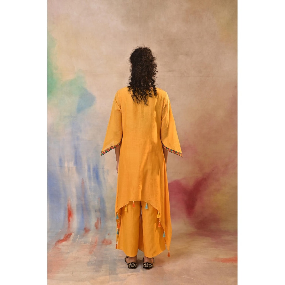 Jasashi Yellow Embroidered Kurta with Pant (Set of 2)