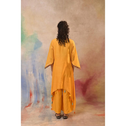 Jasashi Yellow Embroidered Kurta with Pant (Set of 2)