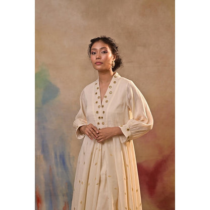 Jasashi Beige Beige Accent Indo-Western Kurta with Pant (Set of 2)