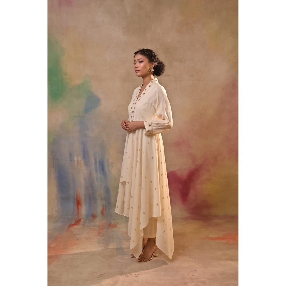 Jasashi Beige Beige Accent Indo-Western Kurta with Pant (Set of 2)