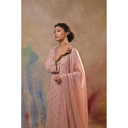 Jasashi Pink Embellished Kurta with Pant and Dupatta (Set of 3)