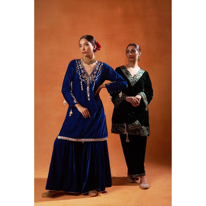 Jasashi Green Velvet Embroidered Kurta with Palazzo (Set of 2)