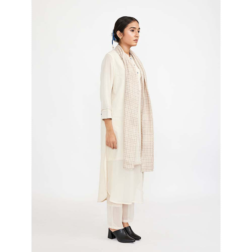 JAYATI GOENKA White Co-ord with Jg Signature Button Knot Detail (Set of 3)