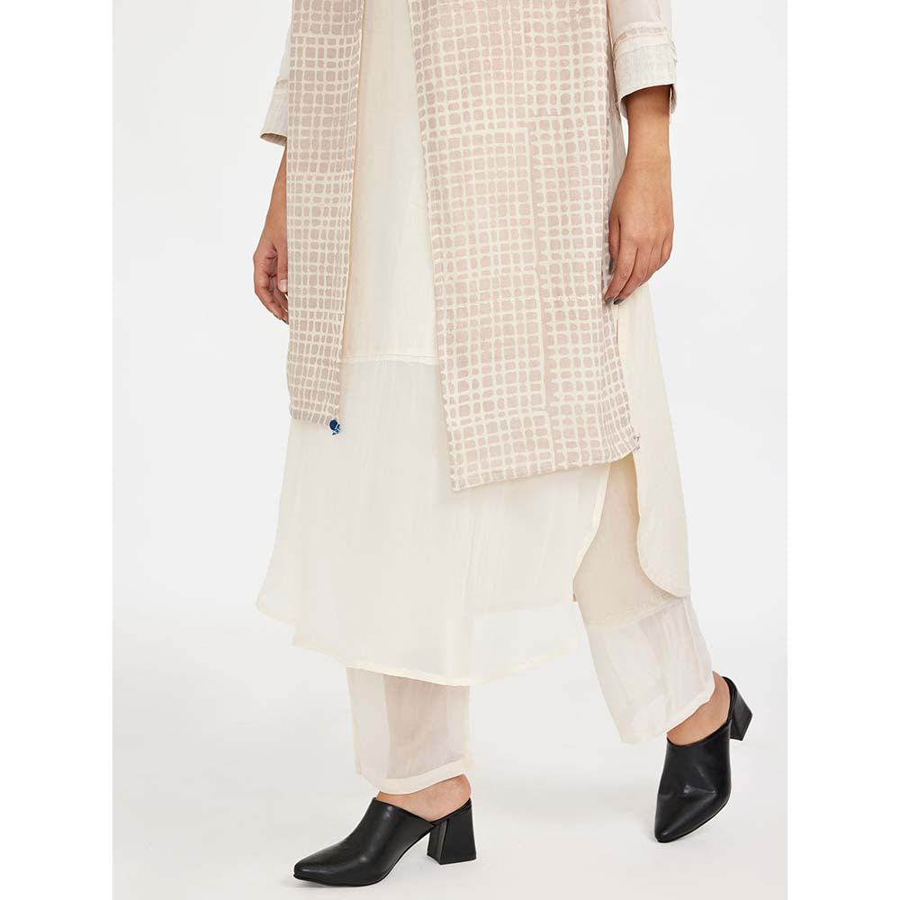 JAYATI GOENKA White Co-ord with Jg Signature Button Knot Detail (Set of 3)