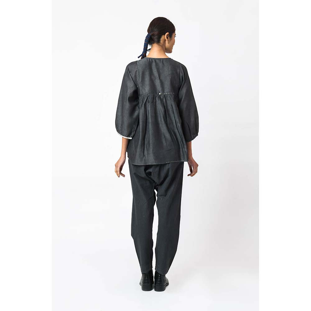 JAYATI GOENKA Solid Carbon Top