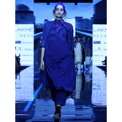 JAYATI GOENKA Blue Solid Shrug