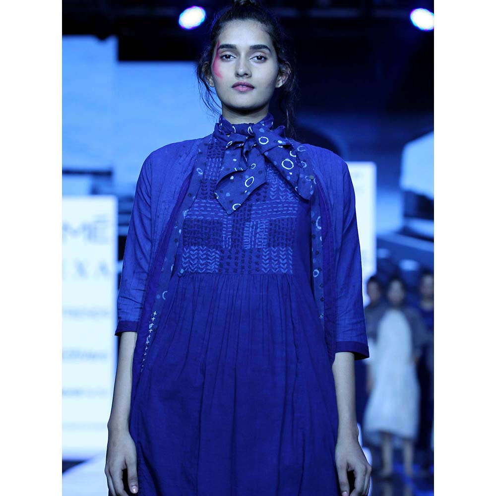 JAYATI GOENKA Blue Solid Shrug