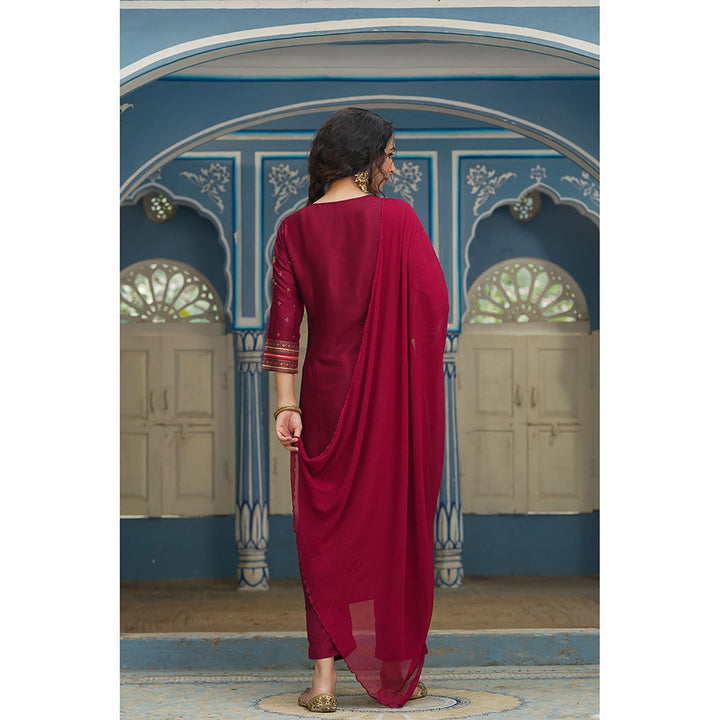 Juniper Maroon Ethnic Motif Printed Shantoon Kurta Pants & Chiffon Dupatta Set.